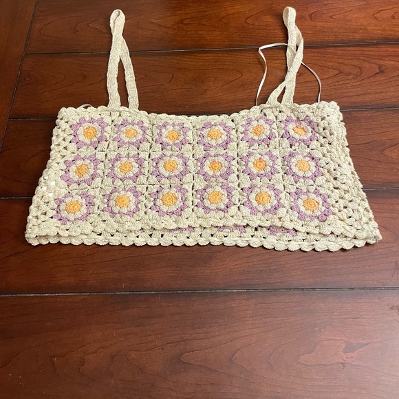 Zara Crocheted Floral‎ Crop Top - Picture 7 of 7